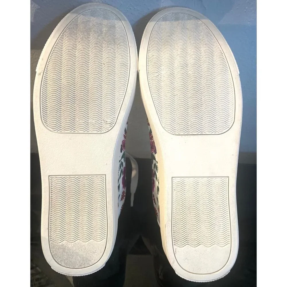 Betsey Johnson Maya Women's Mayas Low Top Lace Up Fashion Sneakers Size 8 - Picture 9 of 9